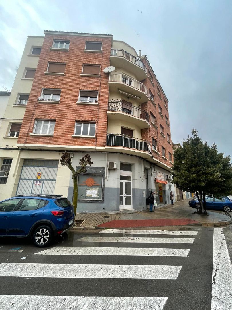 Außenansicht von Wohnung zum Verkauf in Calahorra mit Klimaanlage, Möbliert und Ofen