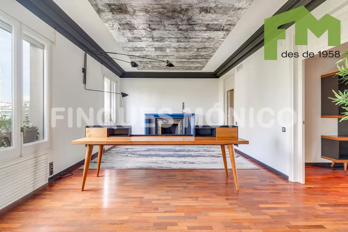 Sala d'estar de Pis en venda en Barcelona amb Aire condicionat, Calefacció i Balcó