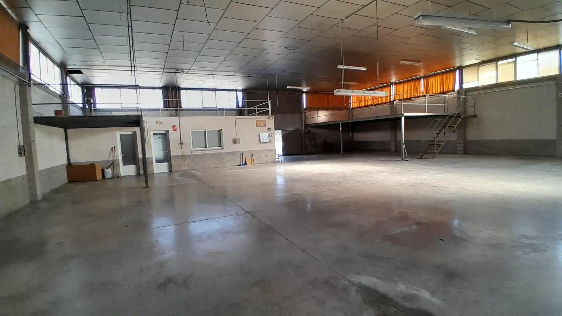 Nave industrial in vendita a Yecla, imagen 3