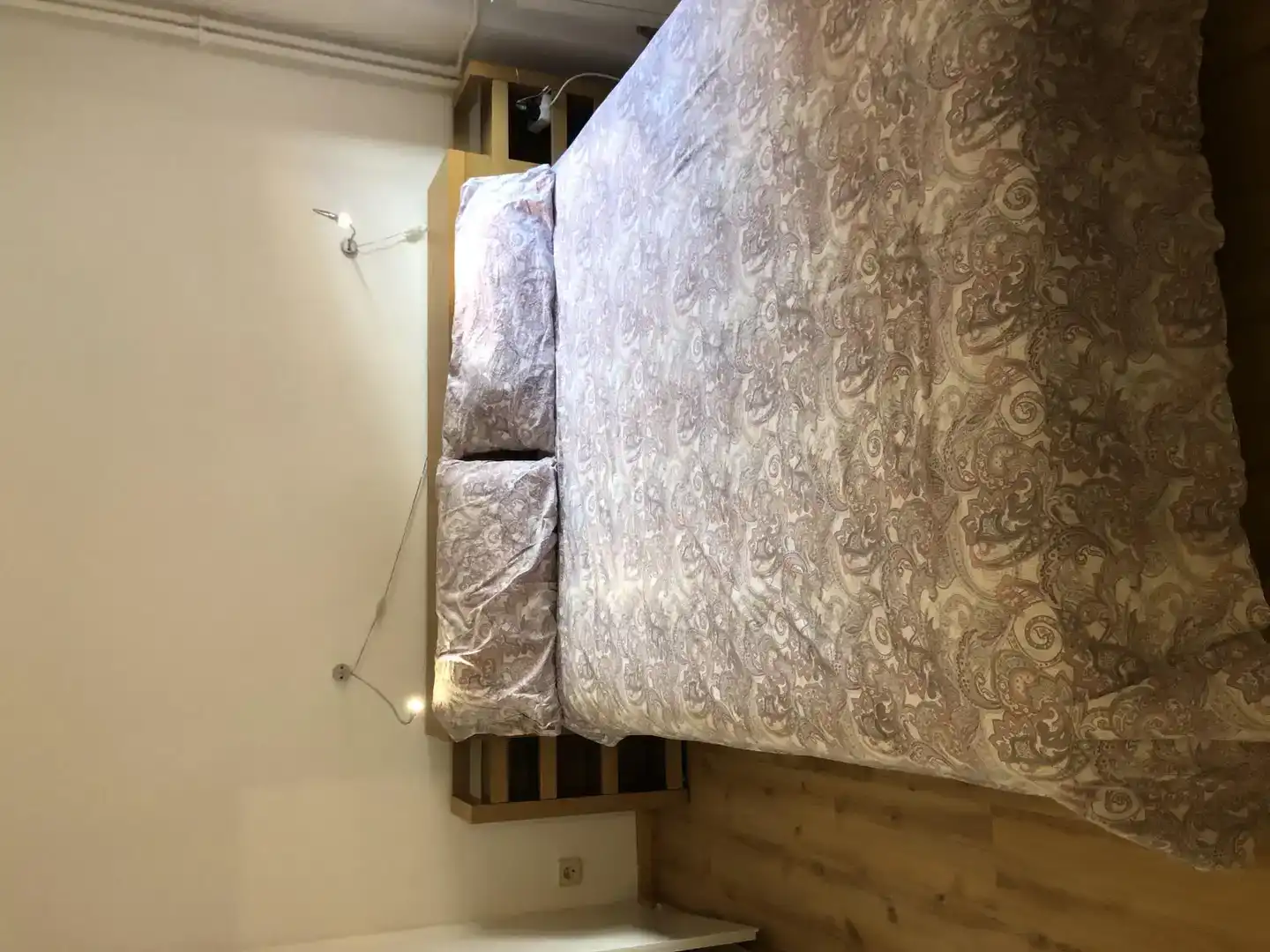 Schlafzimmer von Wohnungen zur Miete in  Madrid Capital mit Klimaanlage und Balkon