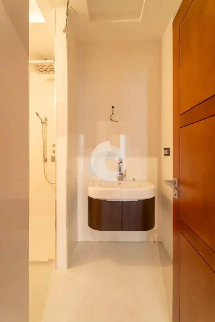 Bathroom of Flat for sale in Ourense Capital   with Heating, Parquet flooring and Storage room