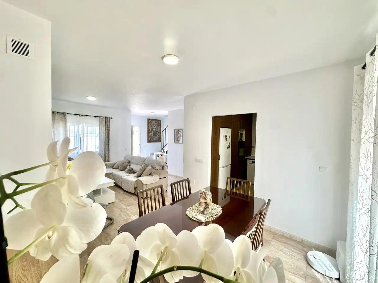 Comedor de Casa adosada en venta en Fuente de Piedra con Aire acondicionado, Terraza y Piscina comunitaria