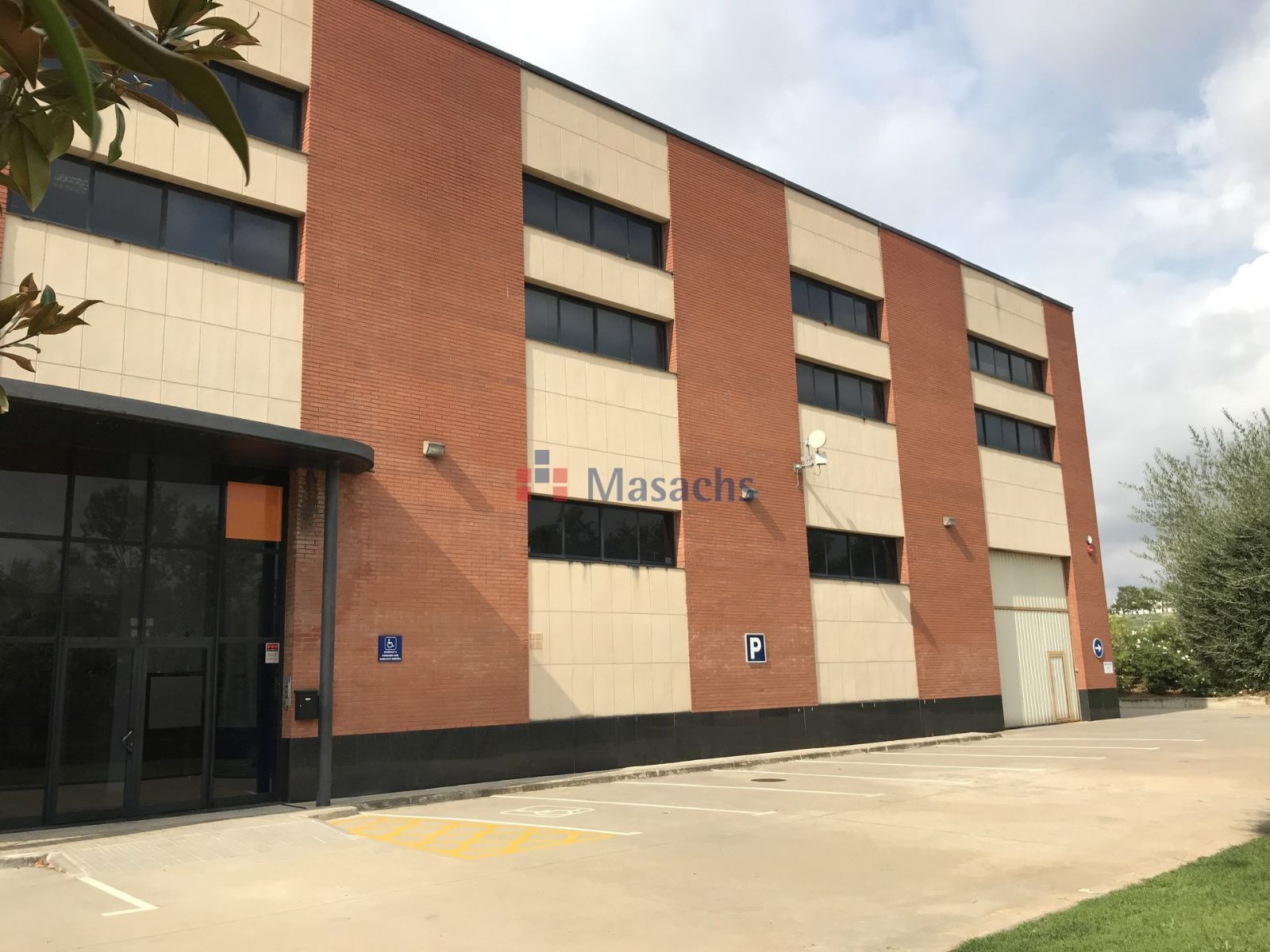 Exterior view of Industrial buildings to rent in Sant Quirze del Vallès