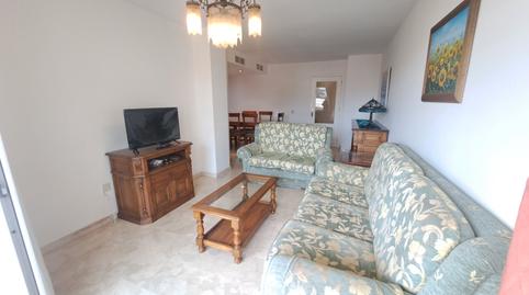 Foto 4 de Piso de alquiler en Playa Bajadilla - Puertos, Marbella