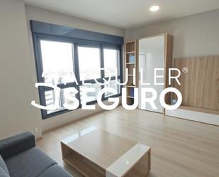 Bedroom of Study to rent in  Madrid Capital  with Air Conditioner, Heating and Swimming Pool