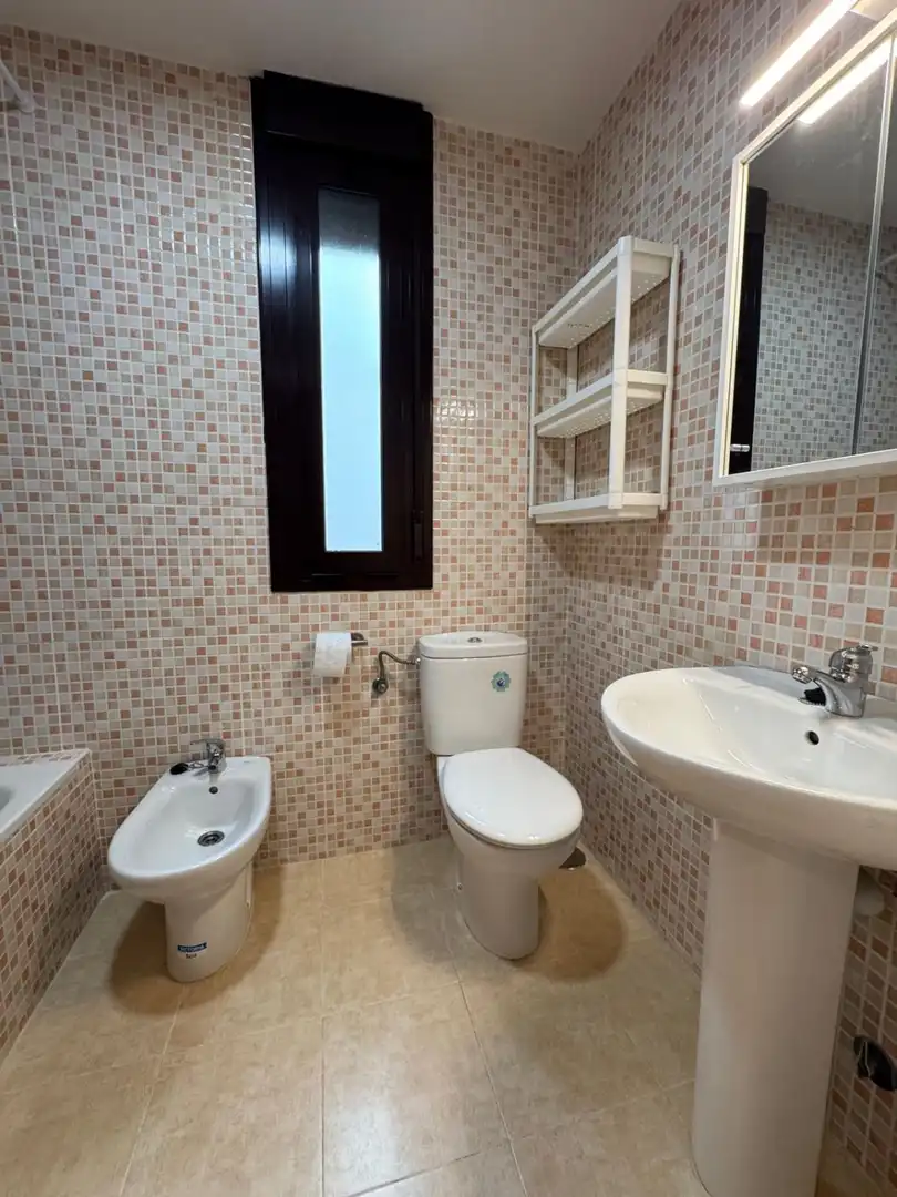 Baño de Piso de alquiler en Gálvez con Aire acondicionado y Calefacción