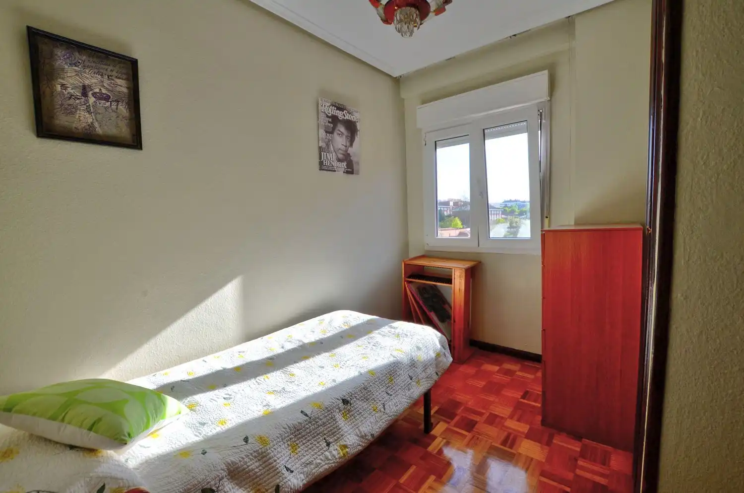Bedroom of Flat for sale in Gijón   with Storage room and Swimming Pool