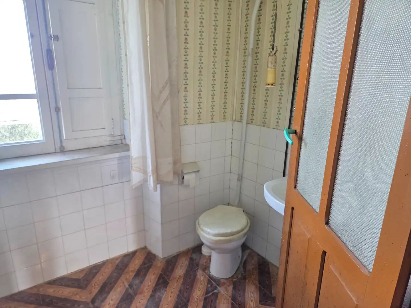 Bany de Casa o xalet en venda en Barreiros amb Jardí privat, Traster i Moblat