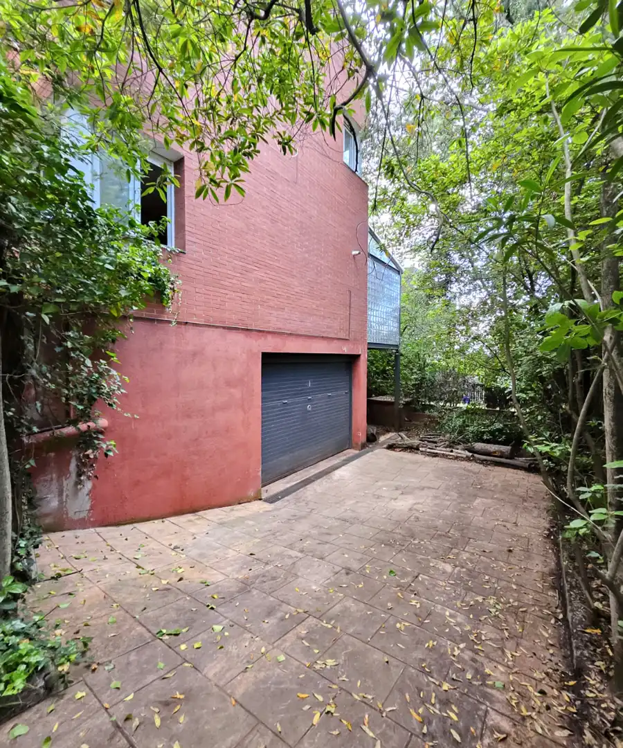 Exterior view of Houses for sale in Sant Cugat del Vallès