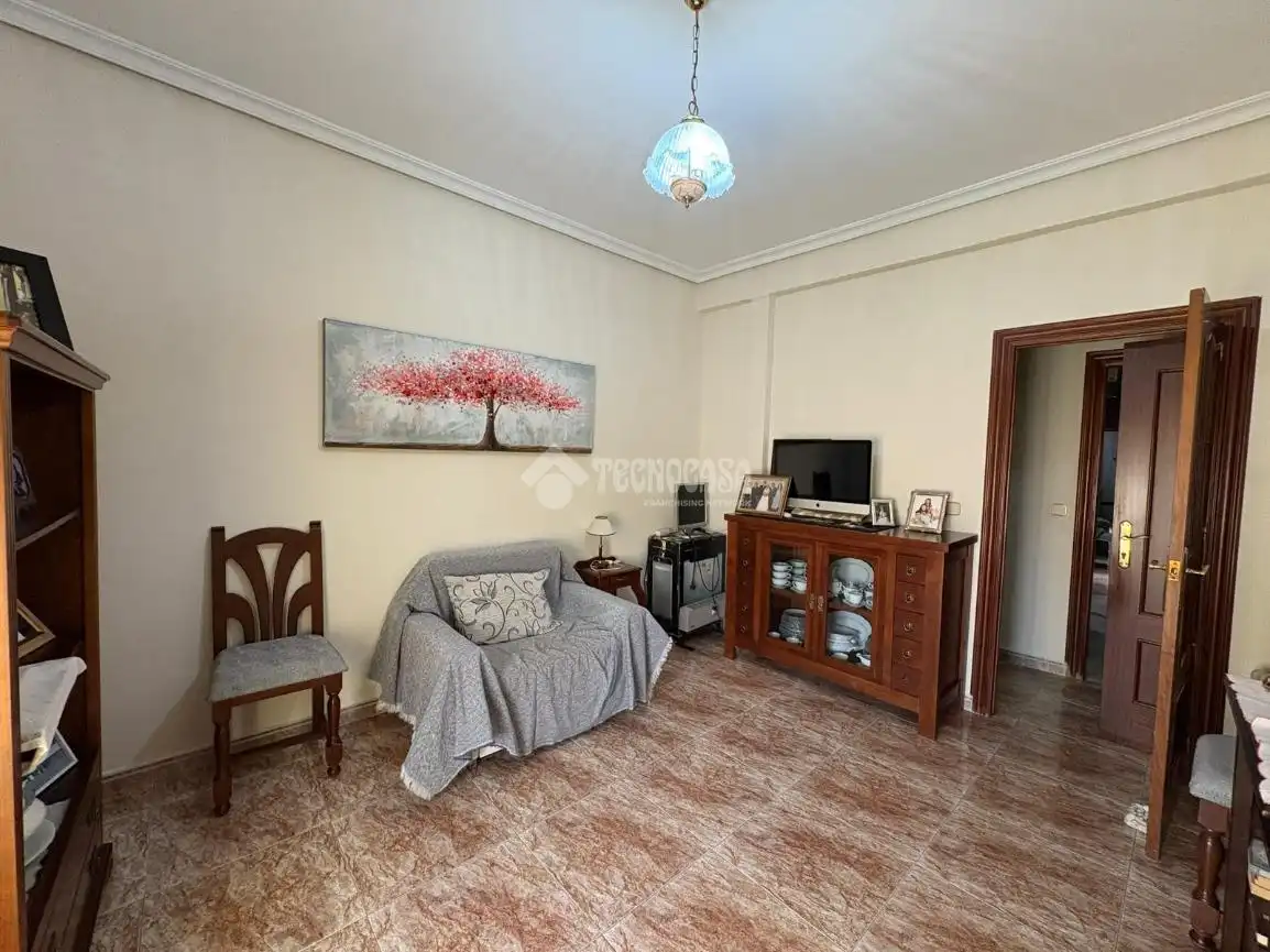 Semi-detached house with terrace for sale in Andújar