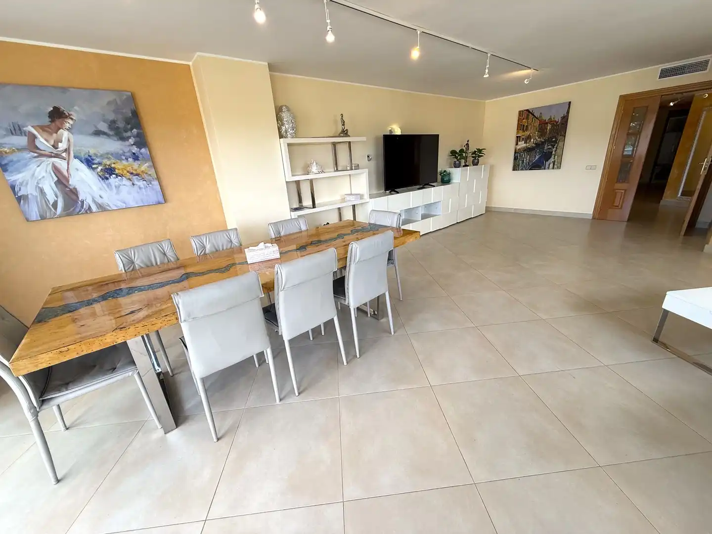 Menjador de Apartament en venda en Eivissa amb Aire condicionat, Calefacció i Jardí privat
