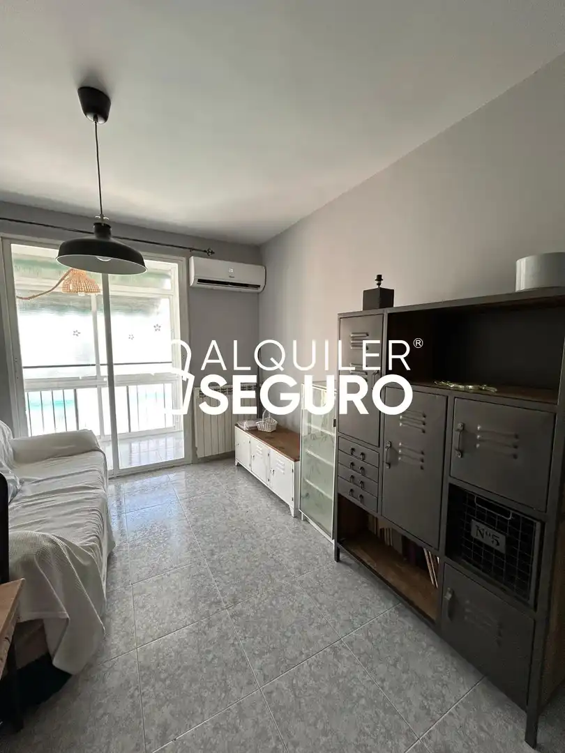 Habitación de Piso de alquiler en Alcalá de Henares con Aire acondicionado, Calefacción y Terraza