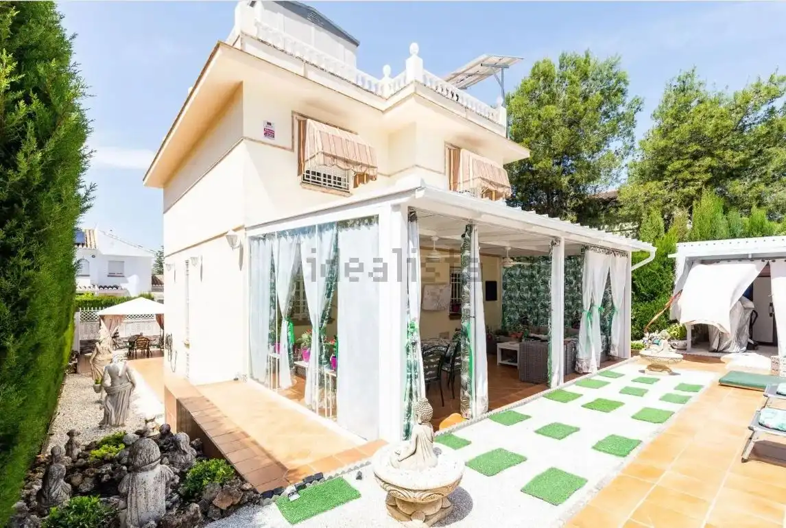 Chalet con terraza en venta en Calle el Peral, imagen 8