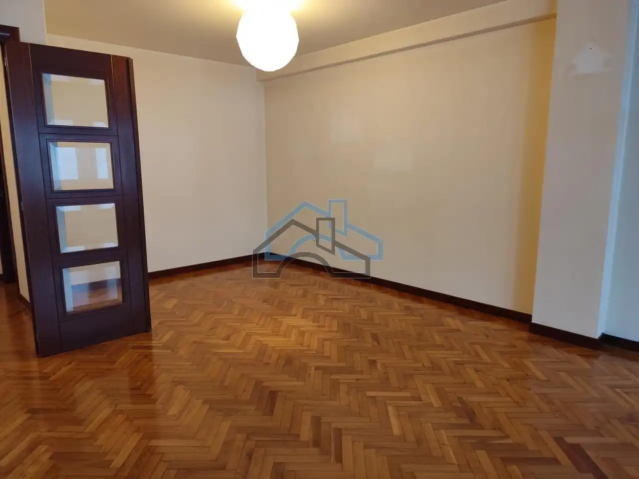 Pis de lloguer en A Coruña Capital  amb Calefacció, Parquet i Traster