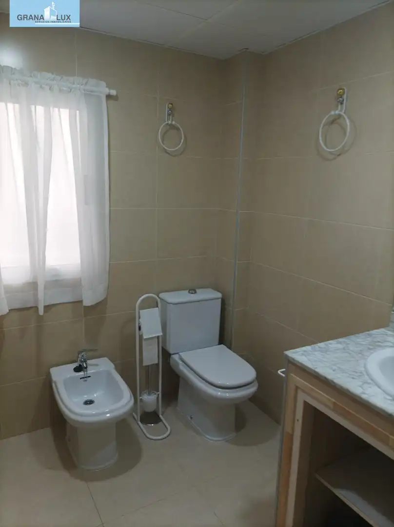 Flat for rent in Calle de Buensuceso, Centro - Sagrario