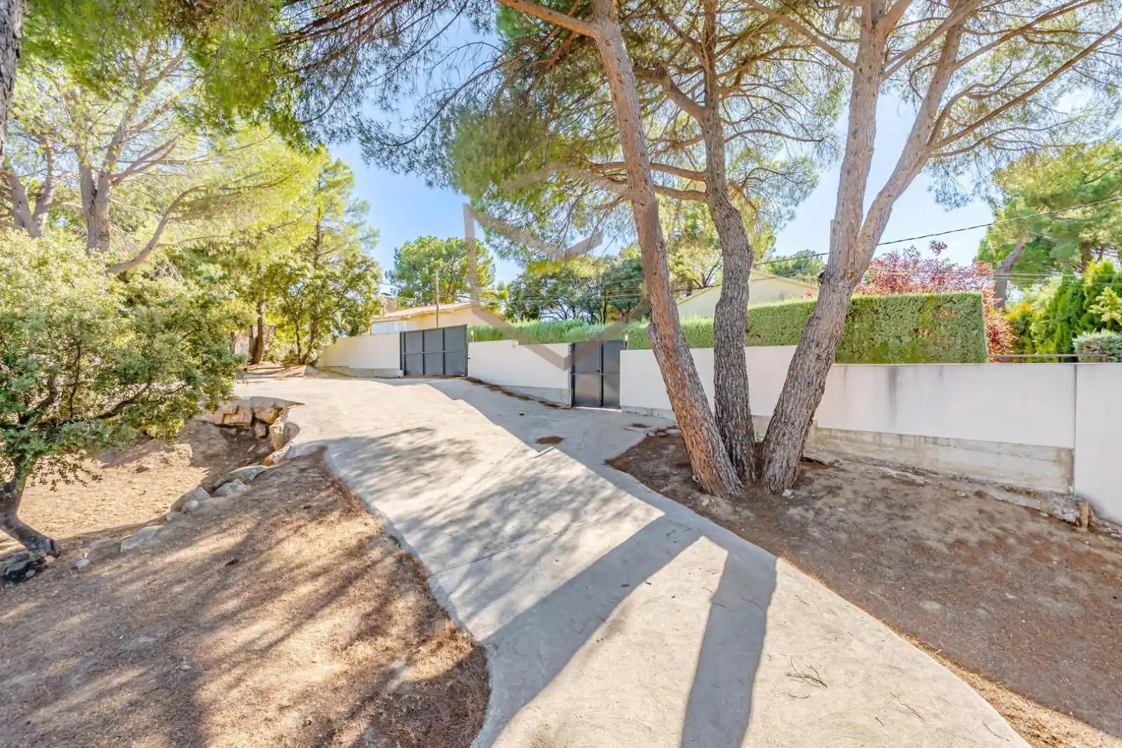 Jardí de Casa o xalet en venda en San Martín de Valdeiglesias amb Calefacció, Terrassa i Traster