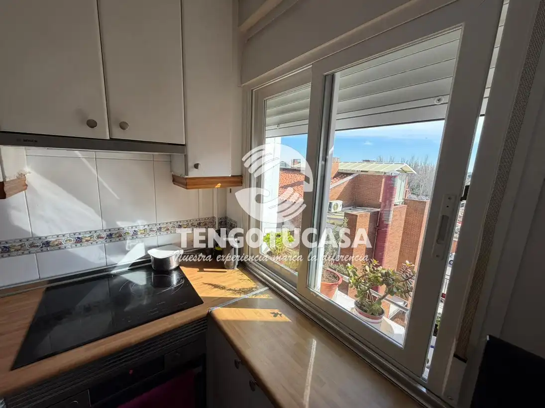 Cuina de Pis en venda en Madrid amb Aire condicionat, Calefacció i Moblat