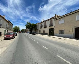 Vista exterior de Casa o xalet en venda en Colmenar de Oreja amb Jardí privat