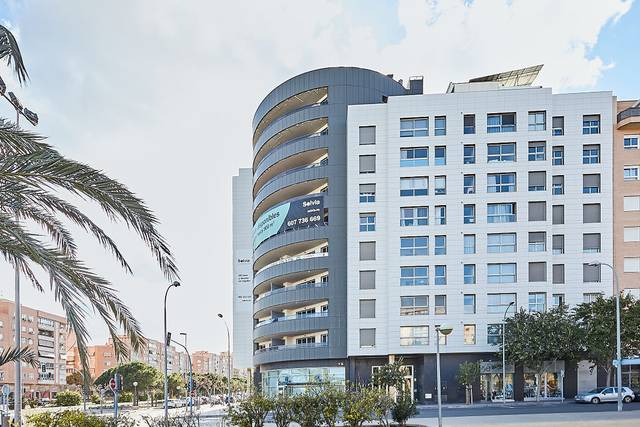 Garaje en Venta en C/ Vicente Alexandre  en Benisaudet