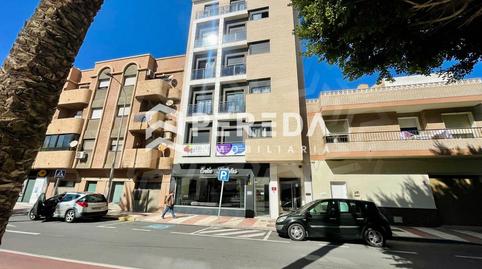 Foto 3 de Pis en venda a Paseo Baños de Los(r), Roquetas Pueblo, Almería