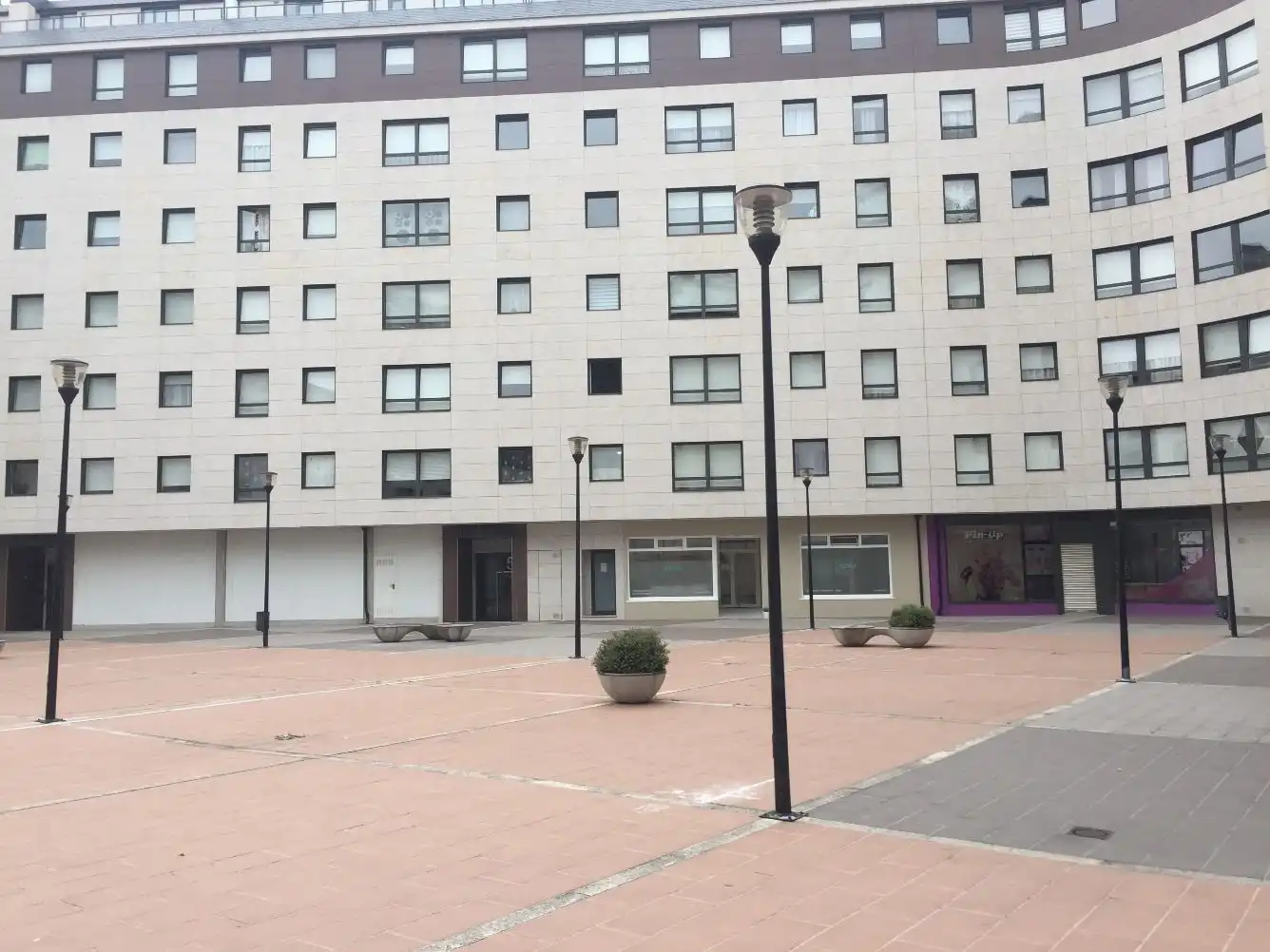 Vista exterior de Local en venta en Narón