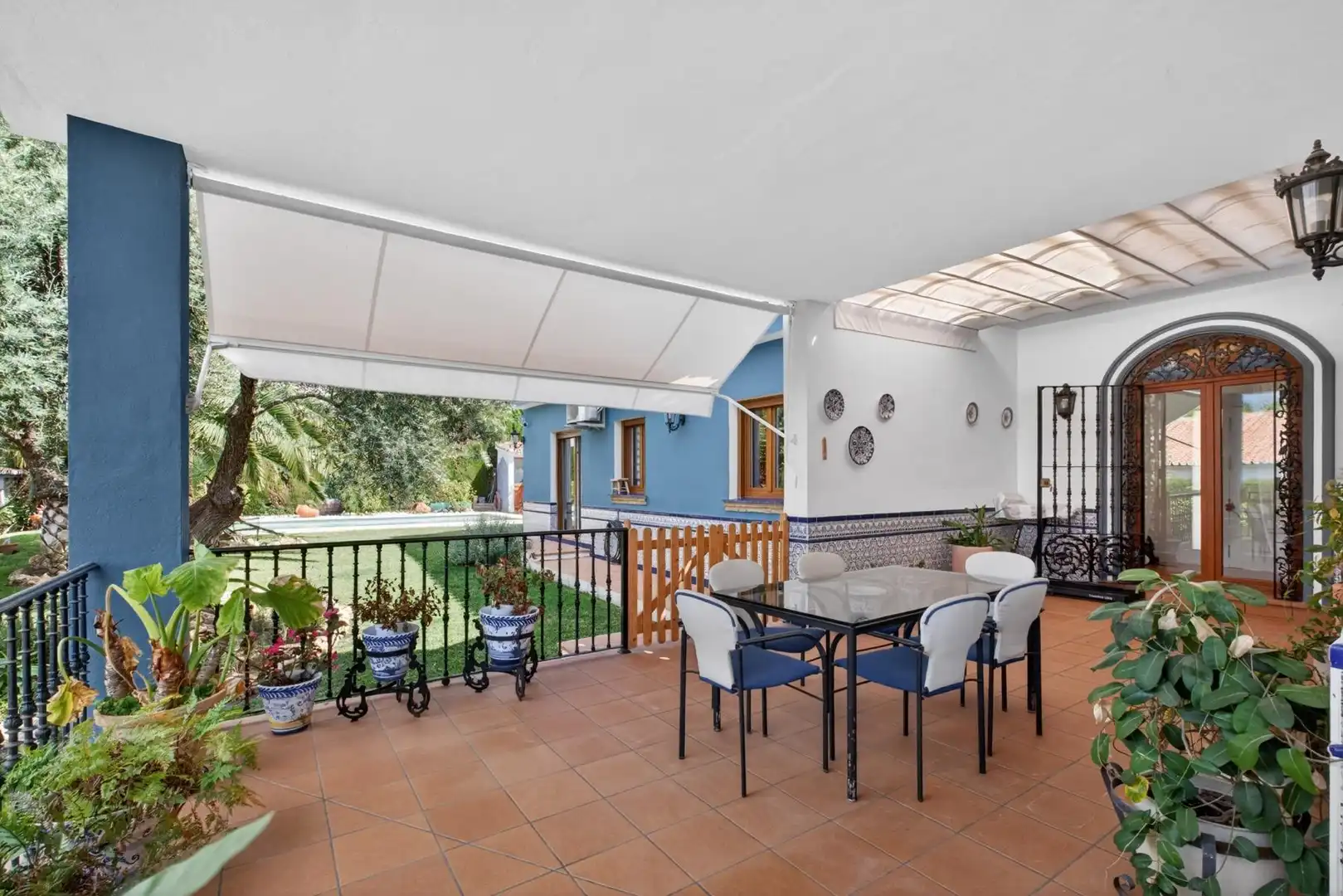 Terrassa de Casa o xalet en venda en Alhaurín de la Torre amb Aire condicionat, Calefacció i Jardí privat