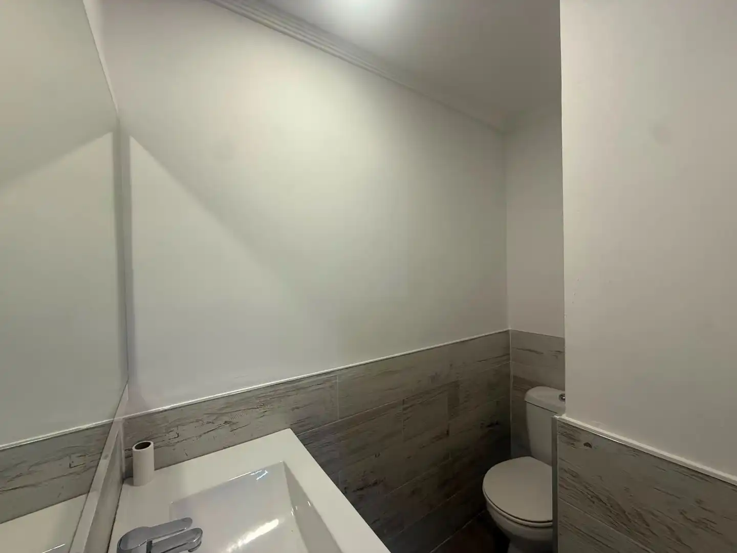 Bathroom of Flat for rent in Mislata  with Air Conditioner, Furnished and Oven