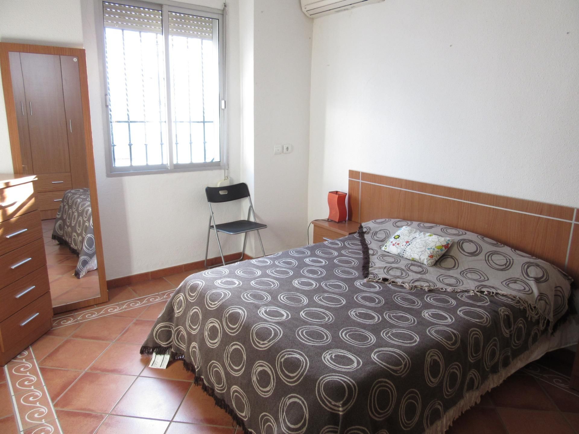 Habitación de Piso de alquiler en  Sevilla Capital con Terraza