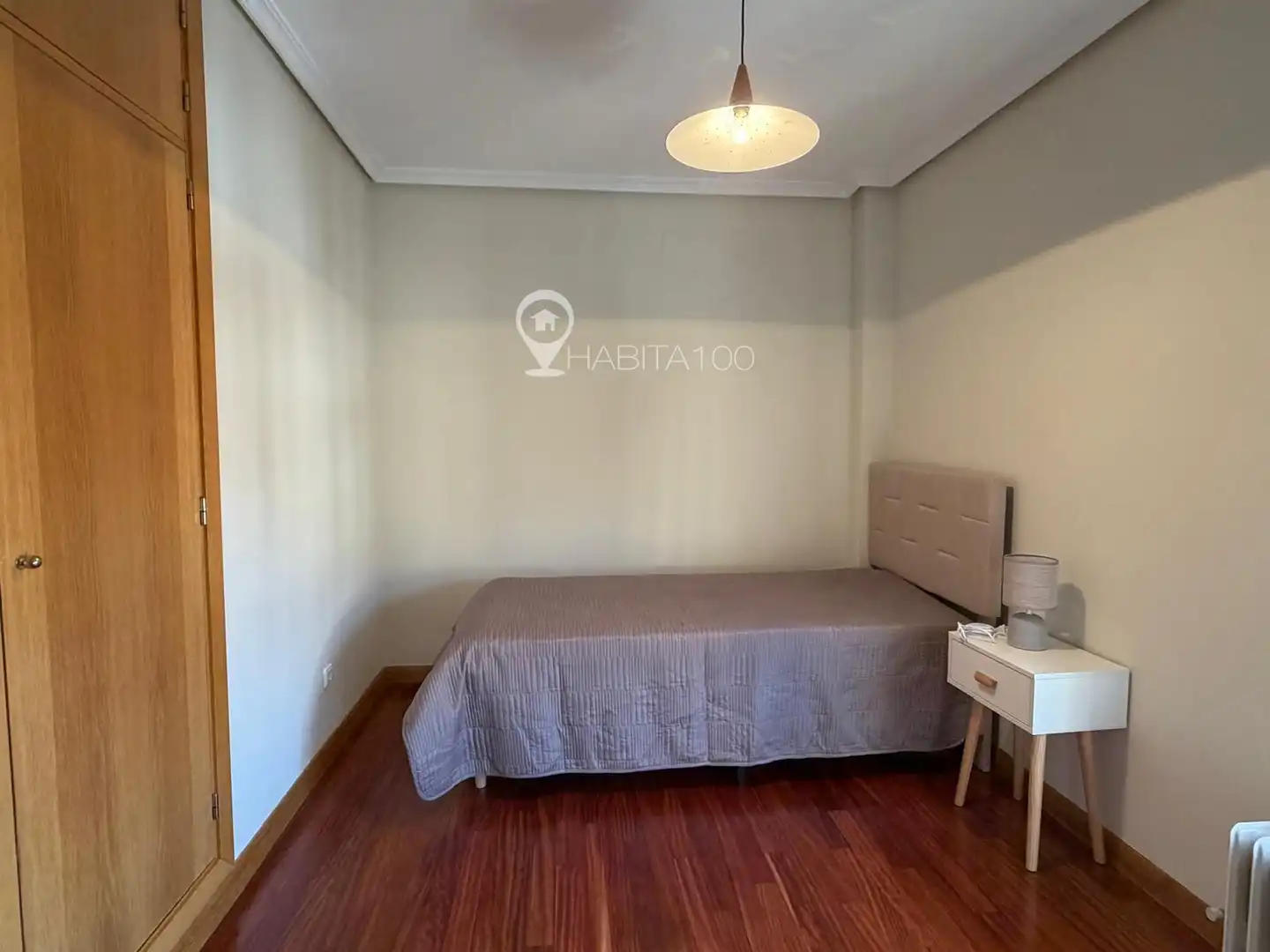 Habitación de Piso para compartir en Cuenca con Calefacción, Terraza y Amueblado