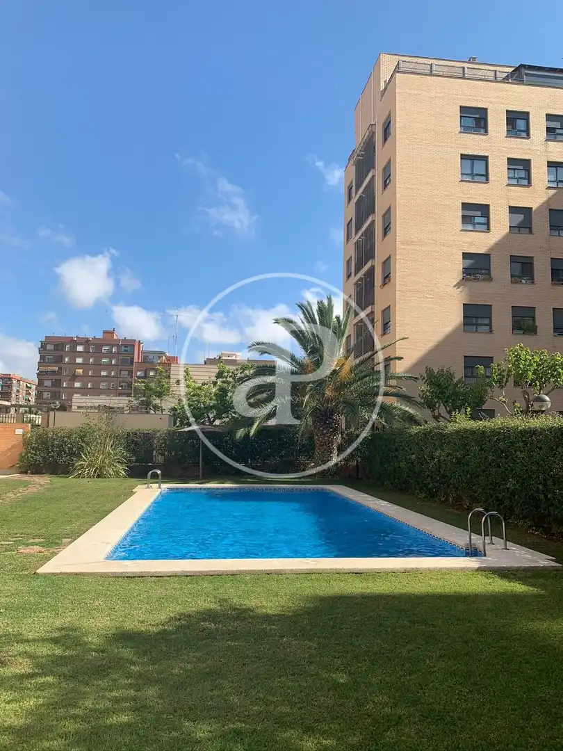 Schwimmbecken von Wohnung zur Miete in Valencia mit Klimaanlage, Heizung und Abstellraum