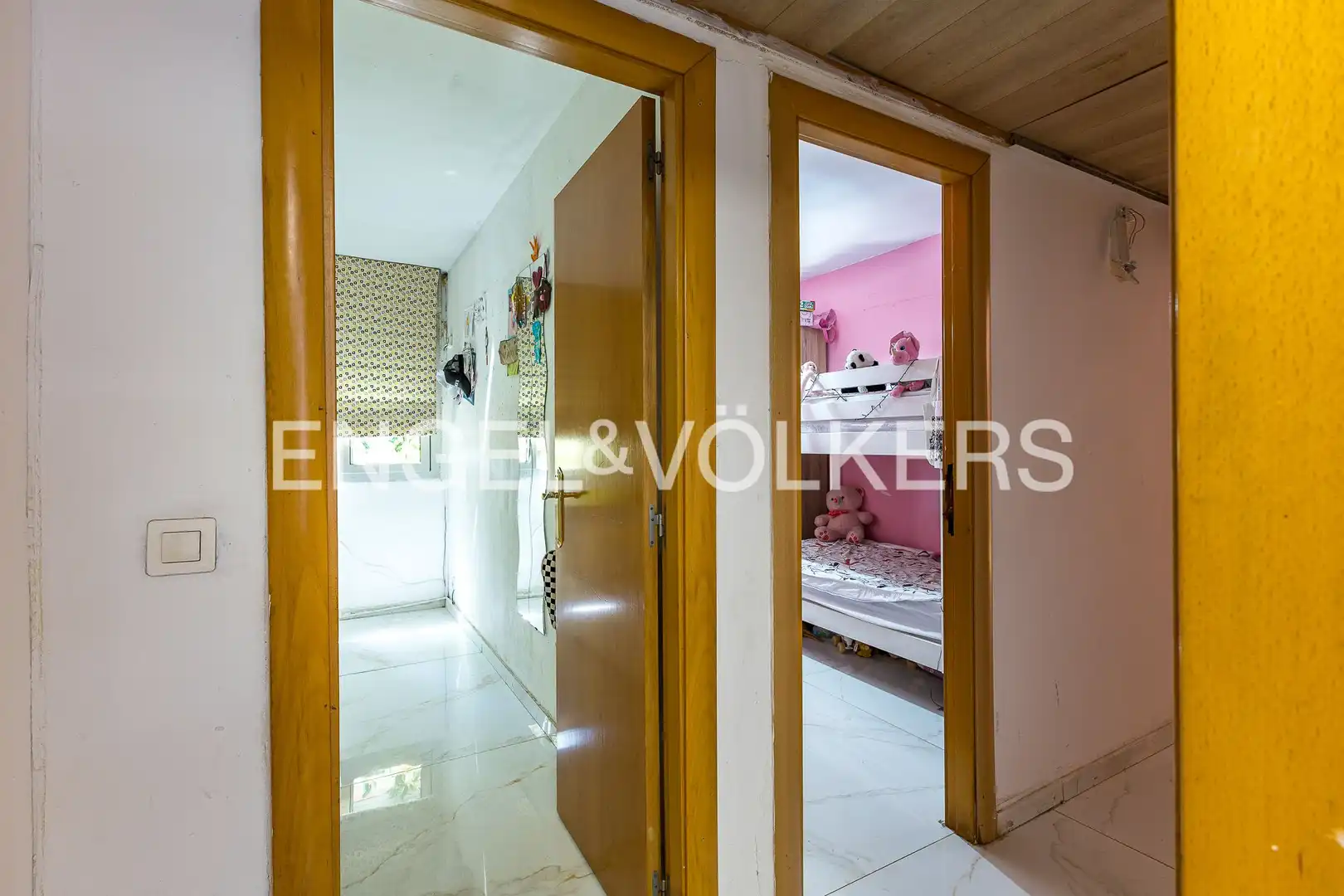 Piso en venta en El Prat de Llobregat con Calefacción, Parquet y Terraza