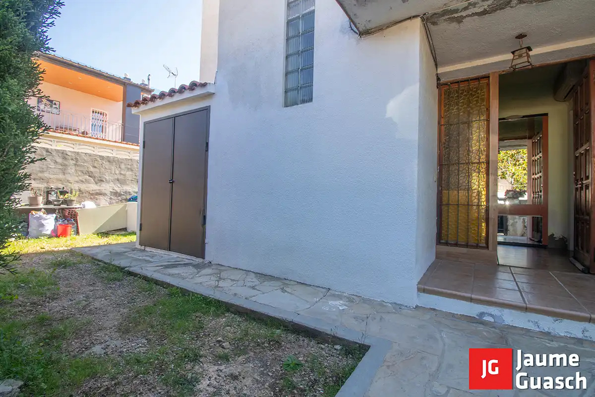 Vista exterior de Casa o chalet en venta en Torredembarra con Aire acondicionado, Calefacción y Jardín privado