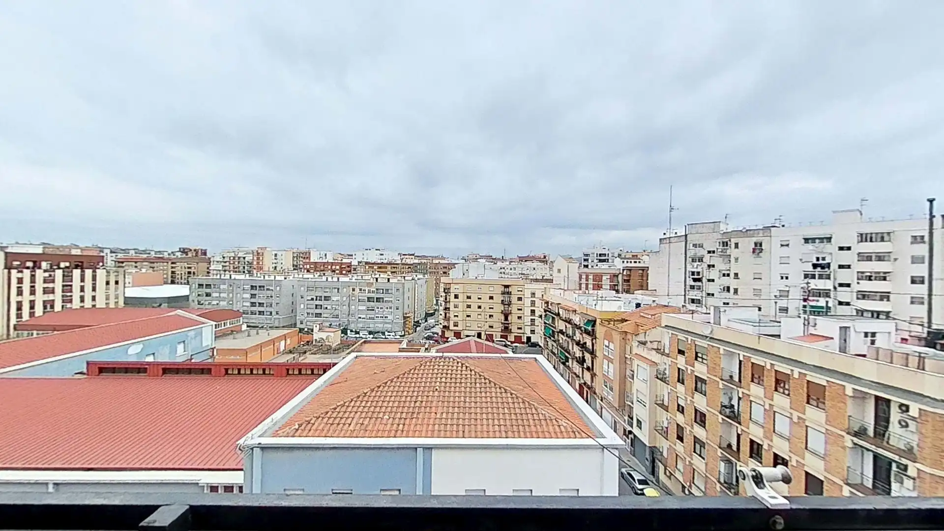 Vista exterior de Piso en venta en Castellón de la Plana / Castelló de la Plana con Aire acondicionado