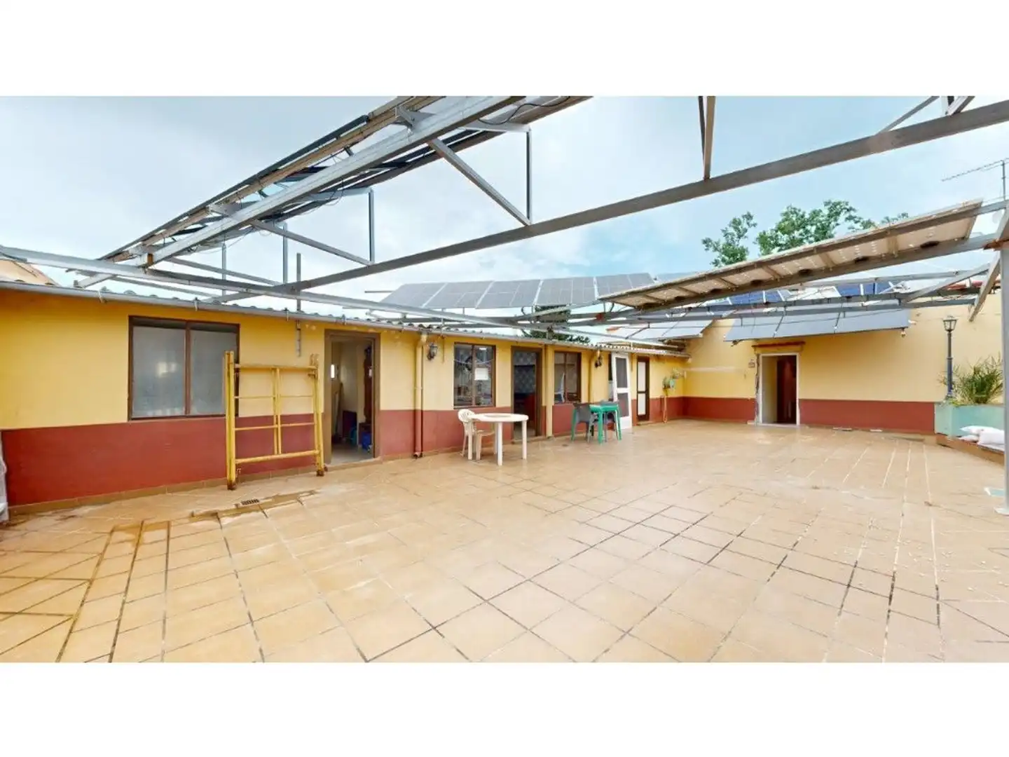 Terrassa de Casa o xalet en venda en Tavernes de la Valldigna amb Terrassa i Piscina