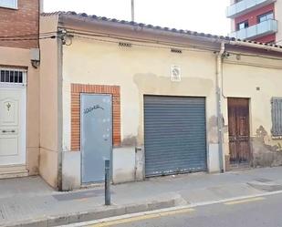 Exterior view of Single-family semi-detached for sale in Cerdanyola del Vallès