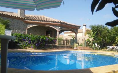 Swimming pool of House or chalet for sale in Chiclana de la Frontera  with Air Conditioner and Swimming Pool