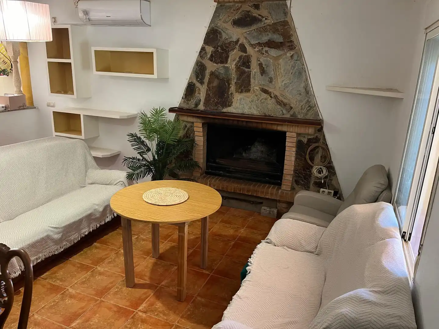 Sala de estar de Casa o chalet en venta en Villarrobledo con Aire acondicionado, Jardín privado y Terraza