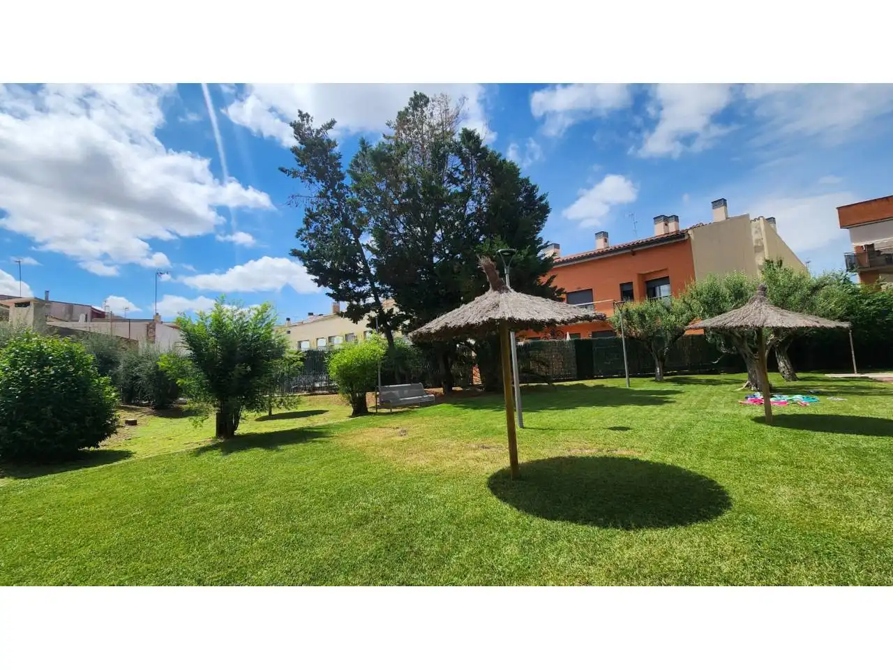 Jardín de Piso en venta en Terrassa con Aire acondicionado, Calefacción y Trastero