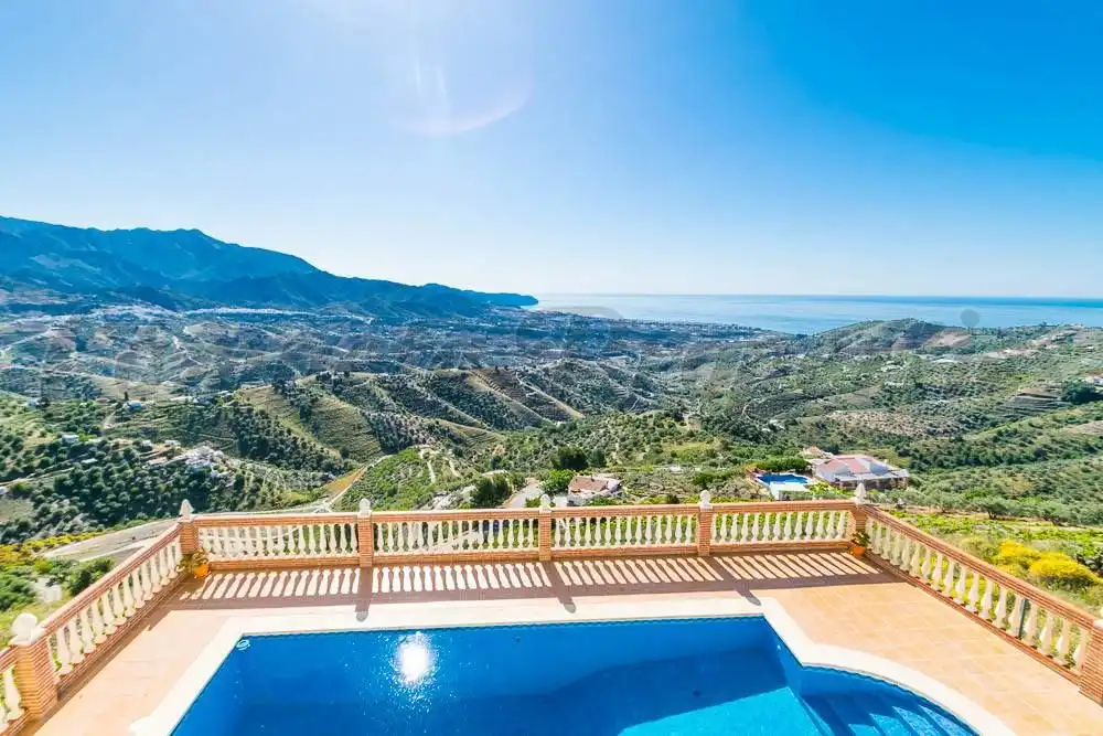 Casa con piscina in vendita a Torrox Pueblo, imagen 5