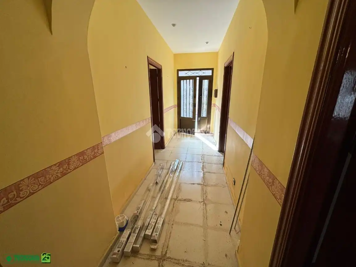 Casa adosada en venda en Granátula de Calatrava amb Aire condicionat