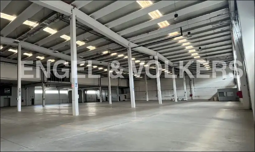 Nau industrial de lloguer a Llinars del Vallès