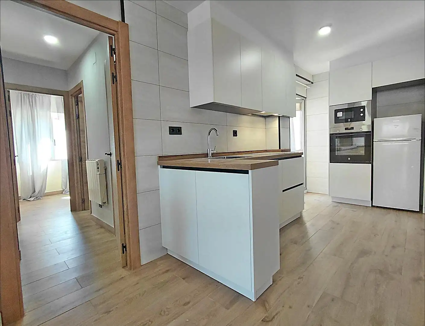 Cocina de Piso en venta en Pontevedra Capital  con Calefacción y Trastero