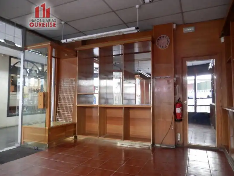Local de lloguer en A Rúa 