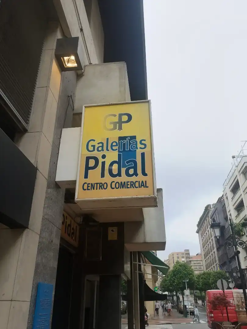 Local comercial de lloguer a Calle Gil de Jaz 3, imagen 2