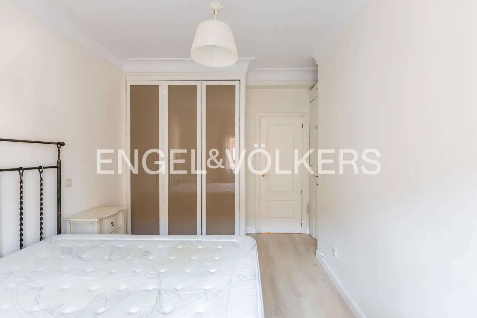 Habitación de Piso de alquiler en Madrid con Aire acondicionado y Calefacción
