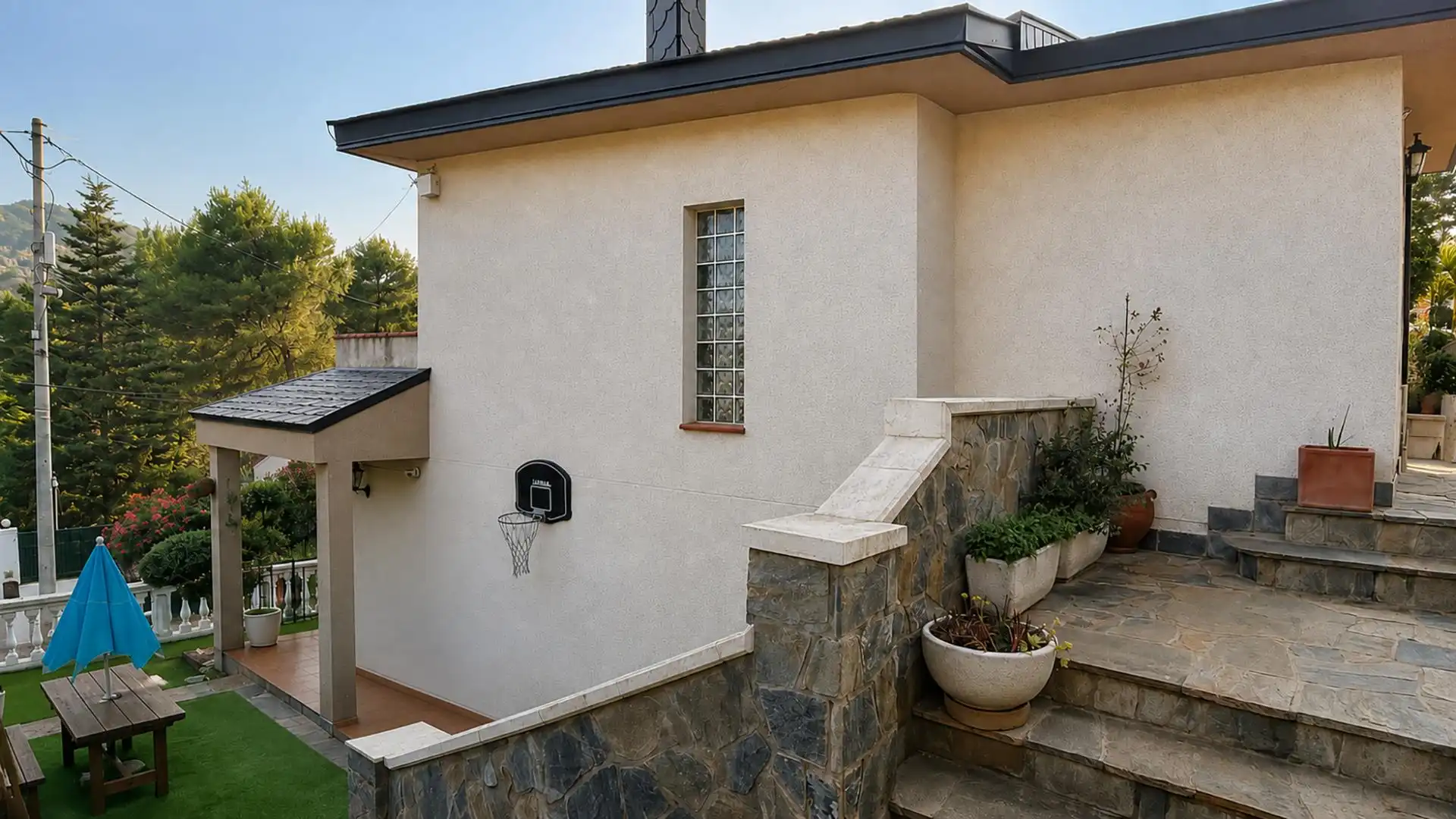 Vista exterior de Casa o xalet en venda en Vacarisses amb Calefacció, Jardí privat i Terrassa