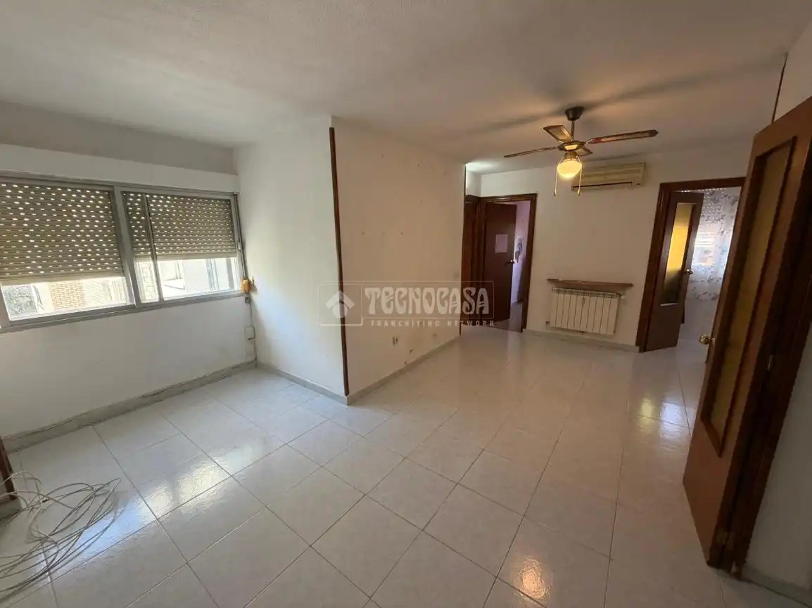 Living room of Flat for sale in Alcalá de Henares  with Air Conditioner and Heating