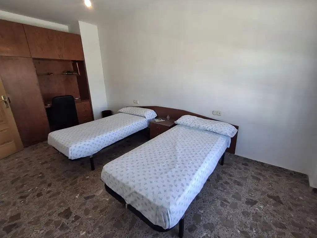 Habitación de Casa o chalet en venta en La Roda con Calefacción, Terraza y Trastero