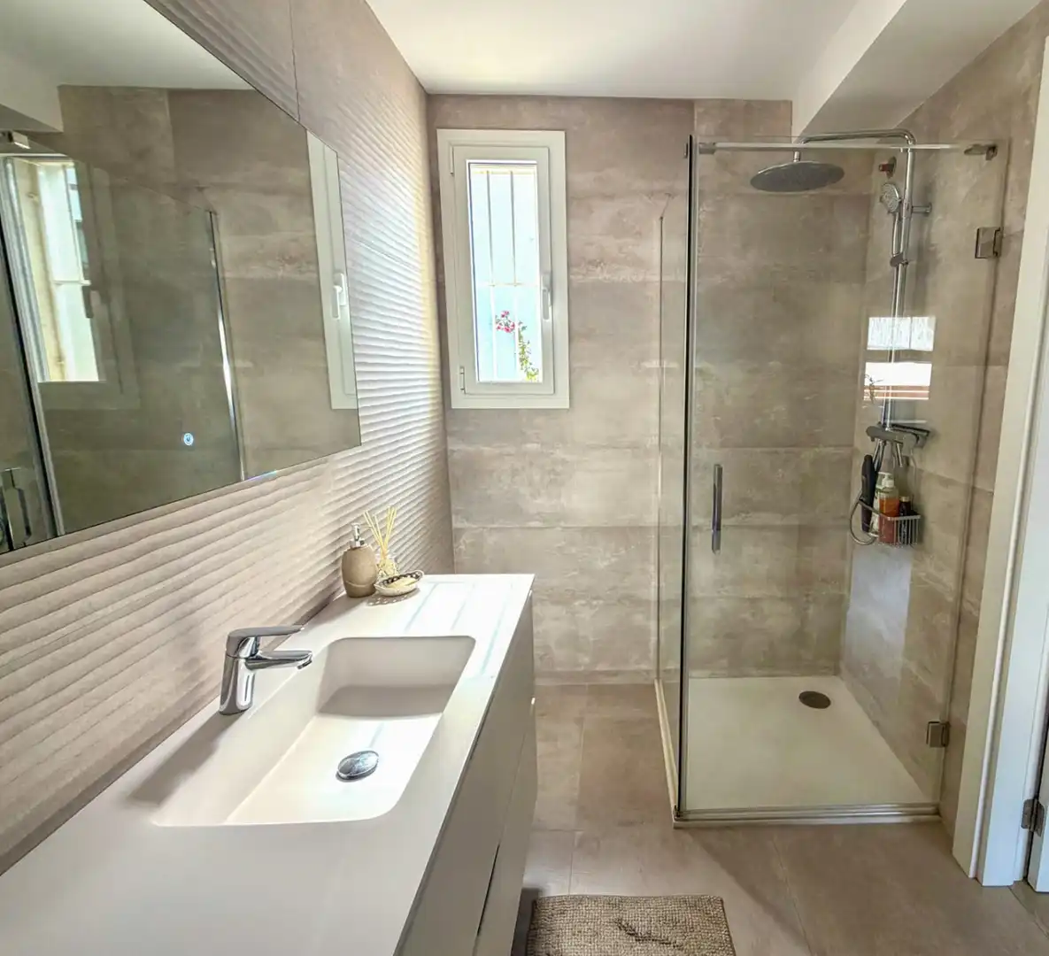 Baño de Casa o chalet de alquiler en Sant Pere de Ribes con Aire acondicionado, Calefacción y Jardín privado