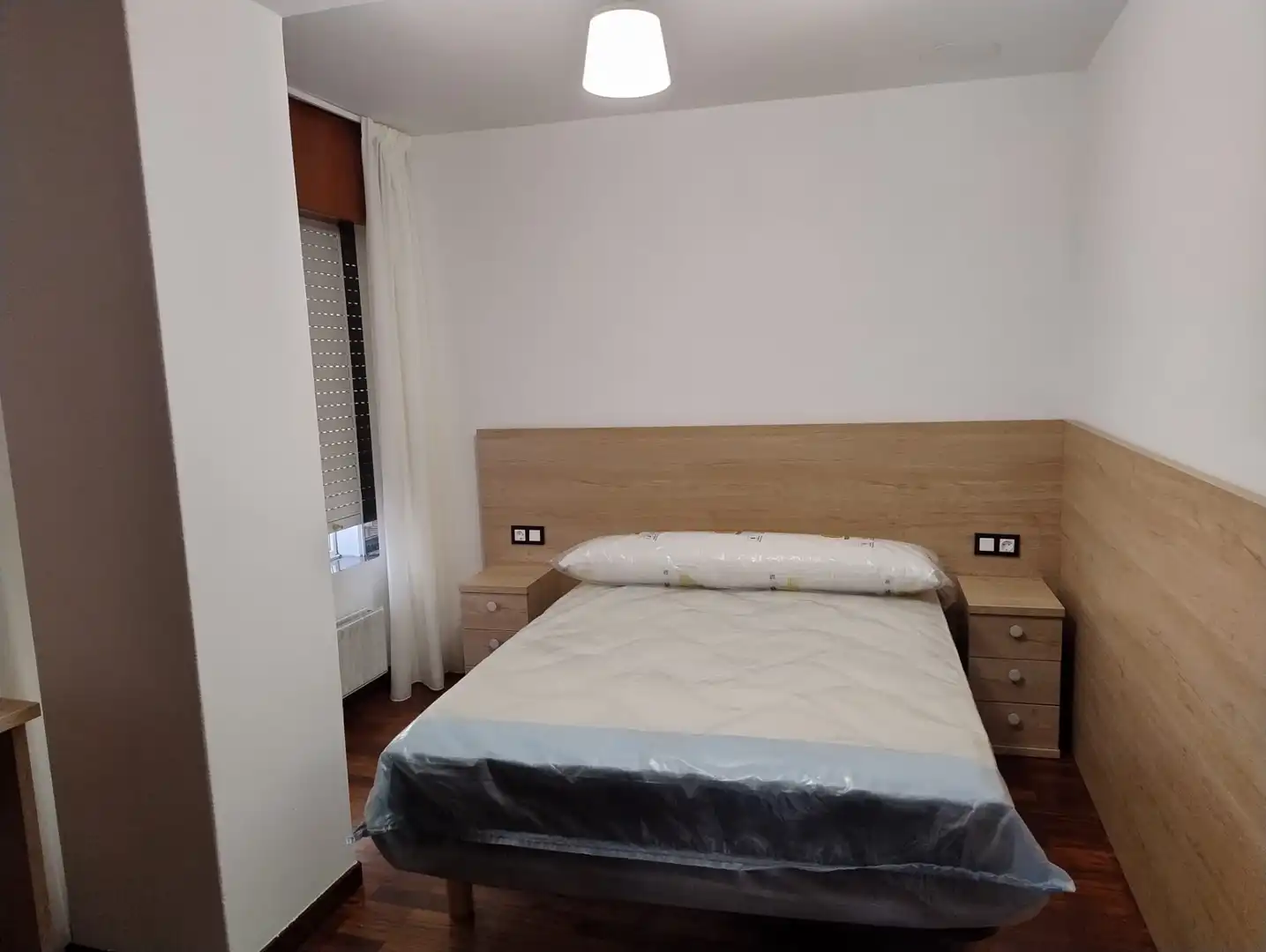 Bedroom of Flat for rent in Santiago de Compostela   with Heating, Furnished and Oven